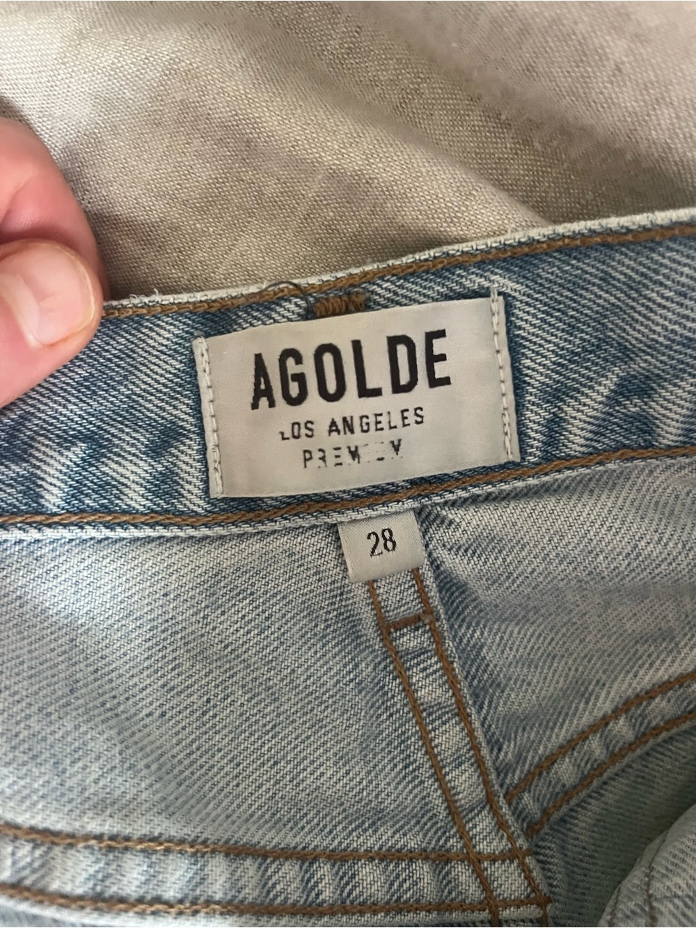 AGOLDE High Rise Shorts Size 28 - Riley Distressed Style - Picture 2 of 6